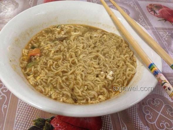 现在的食品科技下，腐乳与方便面调料鲜味对比及优化方案